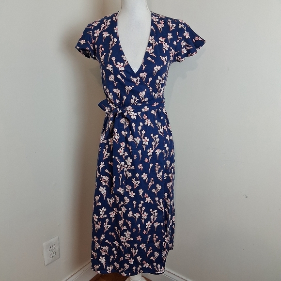 Draper James Blue Floral Linen Wrap Dress Size 0 NWT - Picture 2 of 10